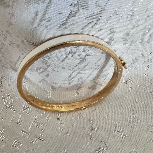 Designer Kate Spade New York Gold Tone Enamel Bangle - Picture 3 of 4